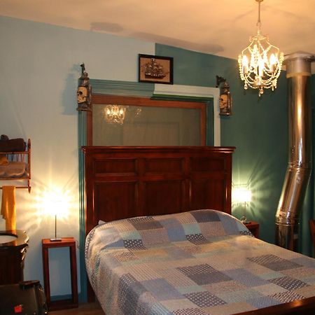 L'Oasis Du Pirate Bed & Breakfast Lévis Eksteriør bilde